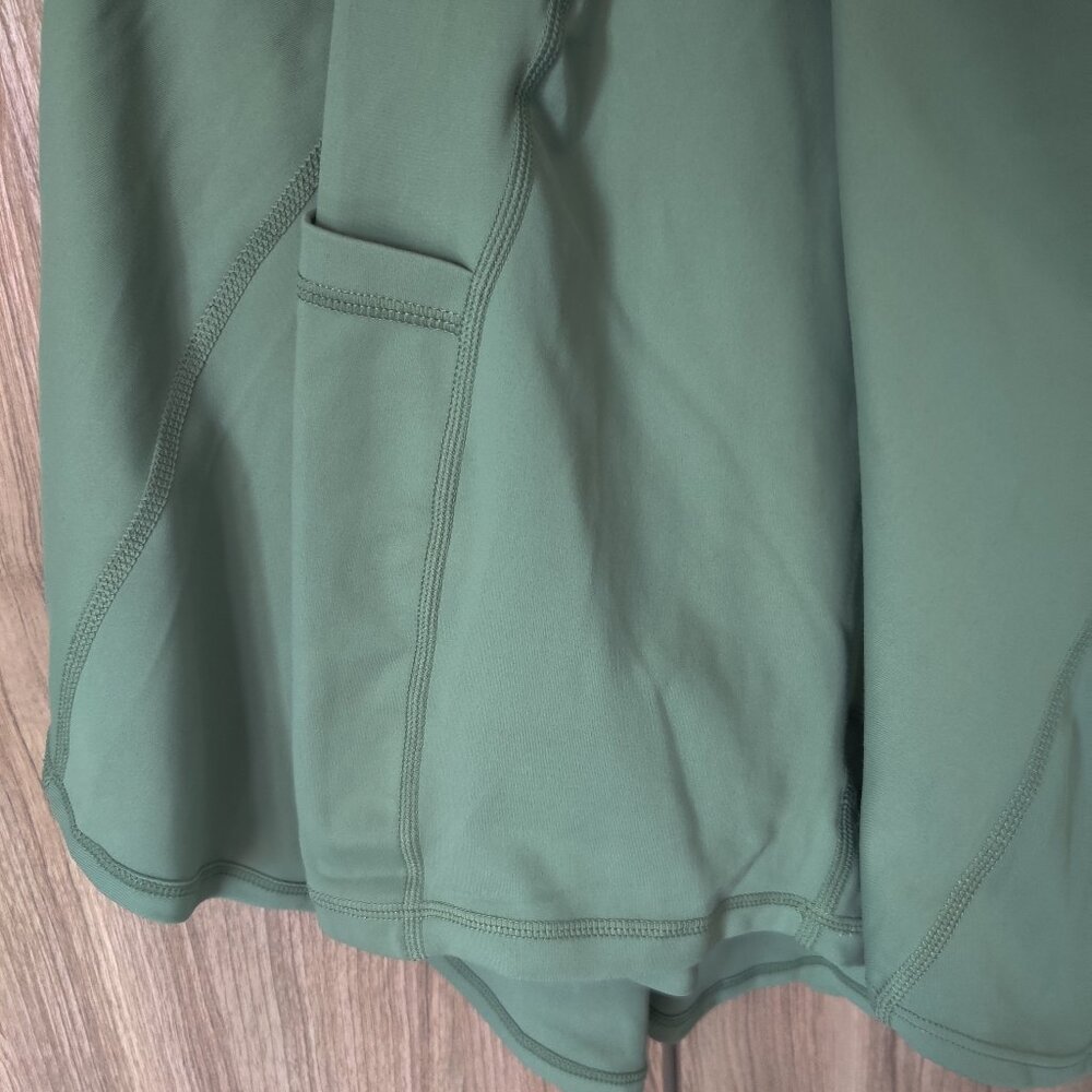 Blogilates Run Romance Dress - Green M NWT - Picture 7 of 7